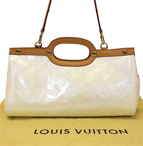 cream louis vuitton shoulder bag